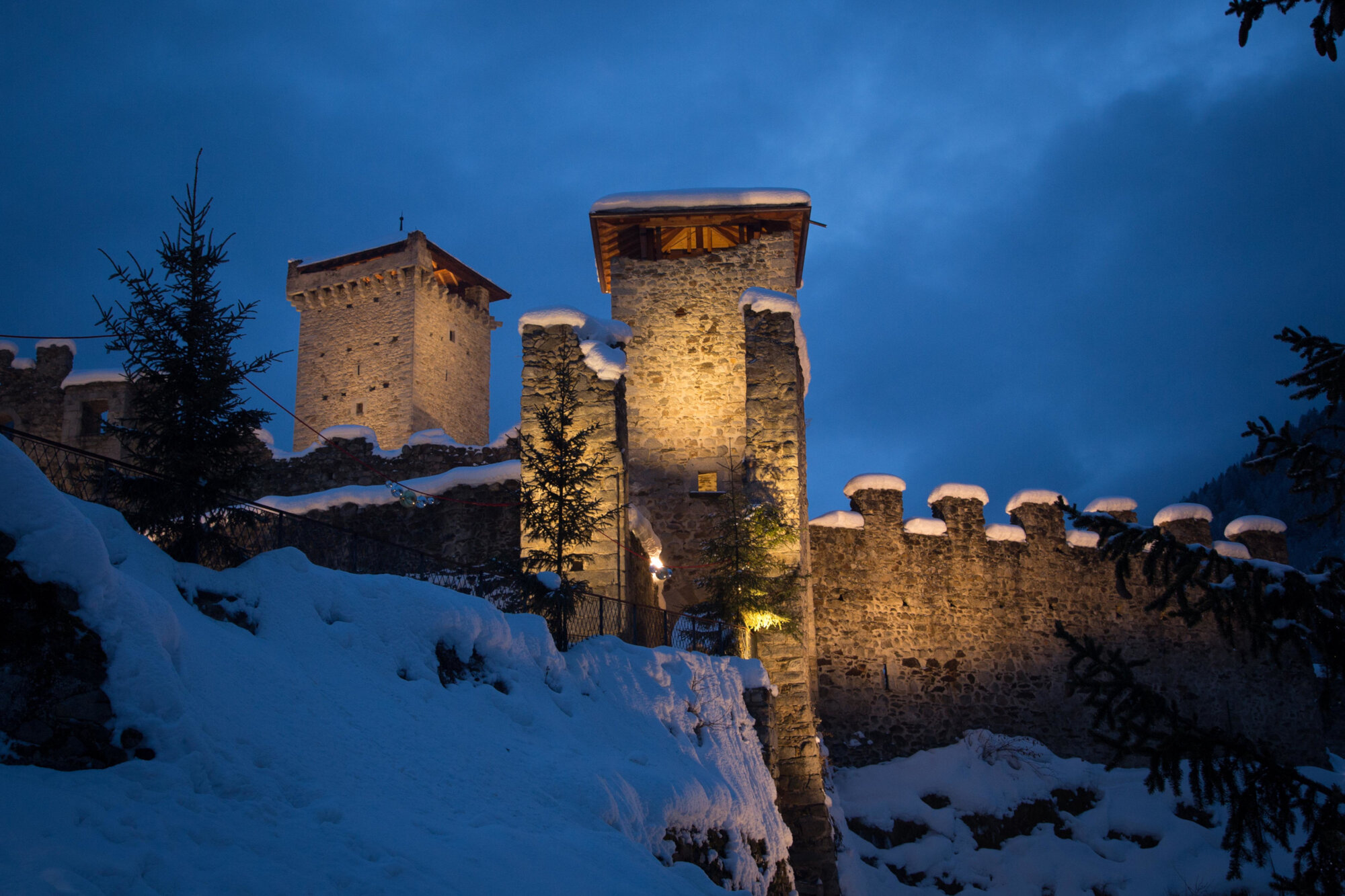 Ossana, Il Borgo dei Presepi - Castello San Michele | © Archivio APT Val di Sole - Ph Pillow Lab